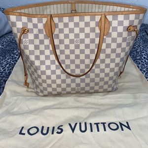 Louis Vuitton Neverfull